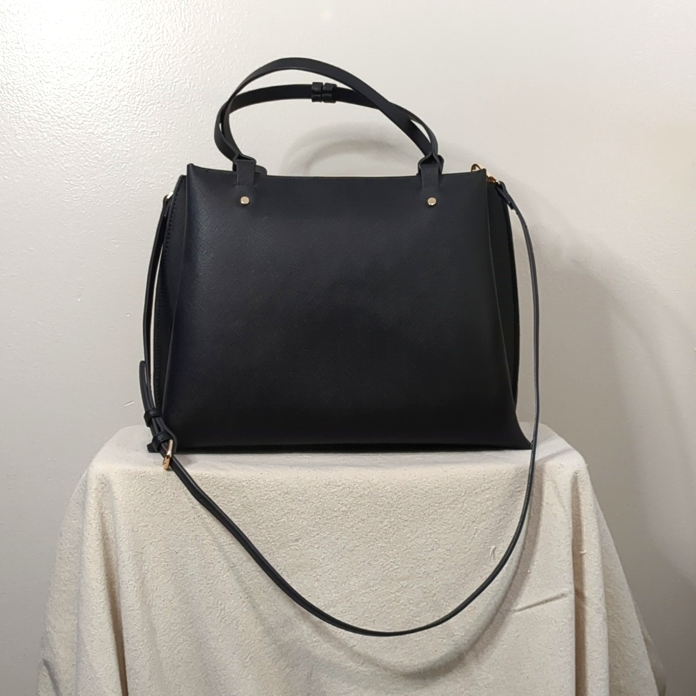 Professional Mango Black Shoulder Bag Large with Gold Detail